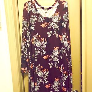 Burgundy Floral stretch dress